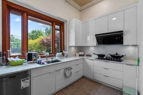 1155 54Th Avenue W, Vancouver, BC 