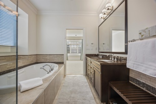 3837 3Rd Avenue W, Vancouver, BC 