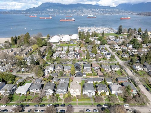 3837 3Rd Avenue W, Vancouver, BC 