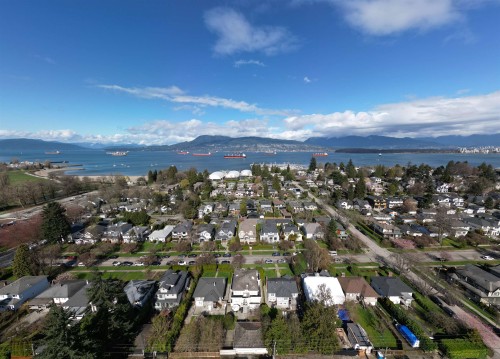 3837 3Rd Avenue W, Vancouver, BC 