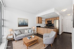 701-1708 Columbia Street  Vancouver, BC V5Y 0H7