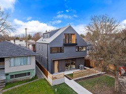 1-2091 20th Avenue E Vancouver, BC V5N 2L1