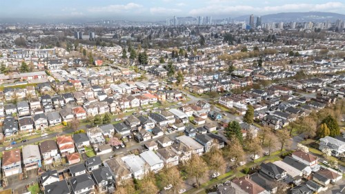 2667 47Th Avenue E, Vancouver, BC 