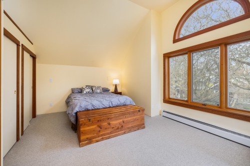 4548 7Th Avenue W, Vancouver, BC 