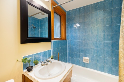 4548 7Th Avenue W, Vancouver, BC 