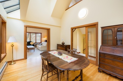 4548 7Th Avenue W, Vancouver, BC 