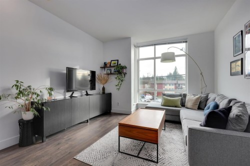 5-909 Clarke Road  Port Moody, BC V3H 1L6