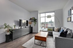 5-909 Clarke Road  Port Moody, BC V3H 1L6