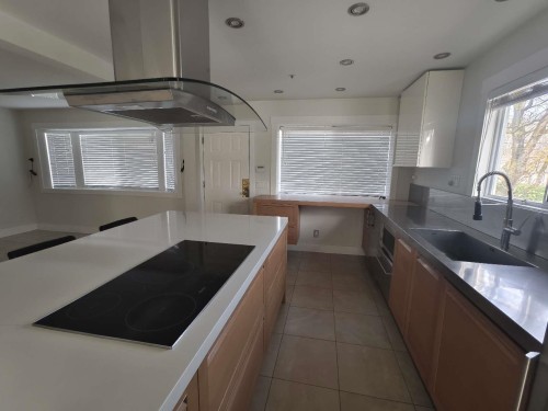 4103 15Th Avenue W, Vancouver, BC 