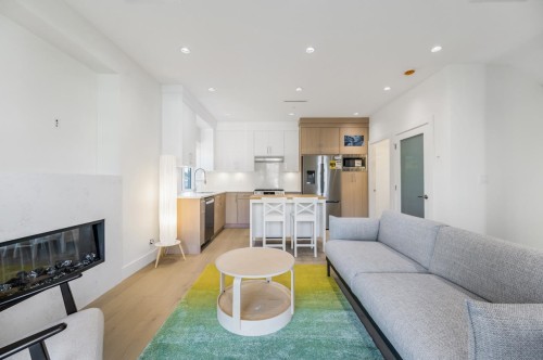 1-366 64Th Avenue E, Vancouver, BC 