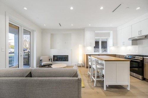 1-366 64Th Avenue E, Vancouver, BC 