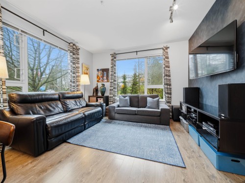 316-9250 University High Street  Burnaby, BC V5A 0B3