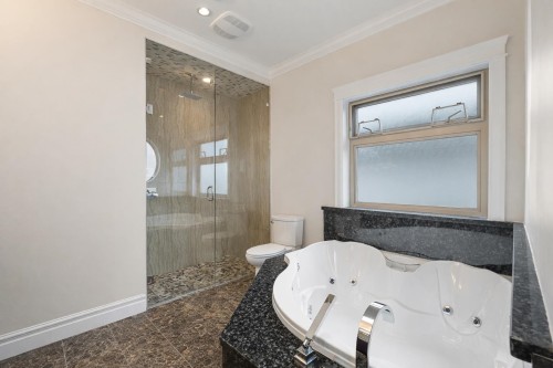1909 64Th Avenue E, Vancouver, BC 