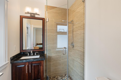 1909 64Th Avenue E, Vancouver, BC 