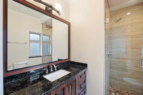 1909 64Th Avenue E, Vancouver, BC 
