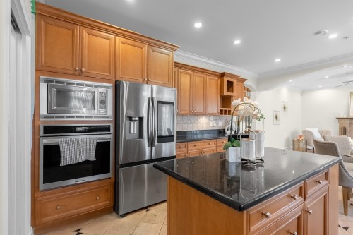 8038 Selkirk Street, Vancouver, BC 