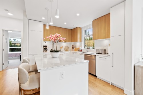 176-2035 Glenaire Drive, North Vancouver, BC 