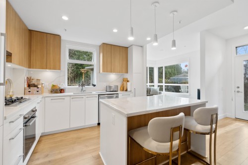 176-2035 Glenaire Drive, North Vancouver, BC 