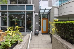 TH12-1233 Cordova Street W Vancouver, BC V6C 3R1