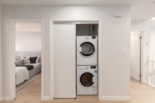 721 Pender Street E, Vancouver, BC 