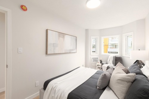 721 Pender Street E, Vancouver, BC 