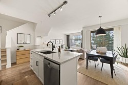 102-300 Panorama Place  Port Moody, BC V3H 5H5