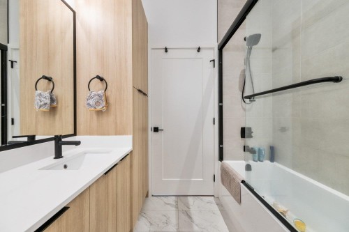 720 30Th Avenue E, Vancouver, BC 