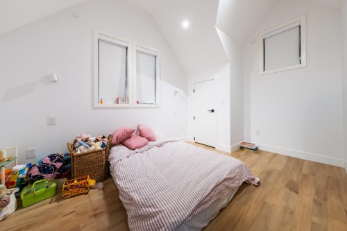 720 30Th Avenue E, Vancouver, BC 