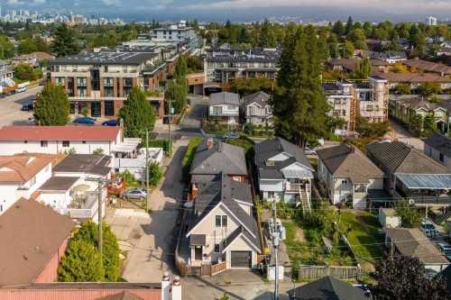 720 30Th Avenue E, Vancouver, BC 