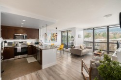 702-2959 Glen Drive  Coquitlam, BC V3B 0B8