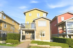 102-1311 Hachey Avenue  Coquitlam, BC V3K 0C6