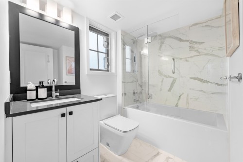 322 62Nd Avenue W, Vancouver, BC 