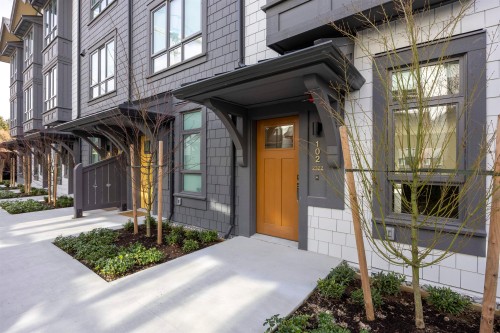 102-2322 Emery Court, North Vancouver, BC 