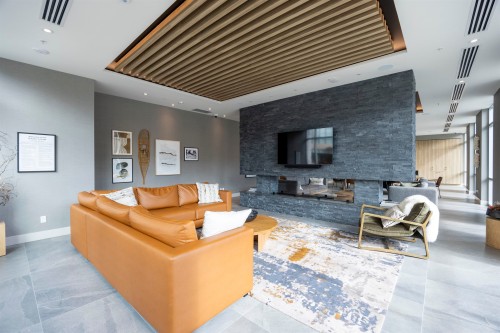 102-2322 Emery Court, North Vancouver, BC 