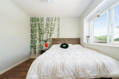 1033 39Th Avenue E, Vancouver, BC 