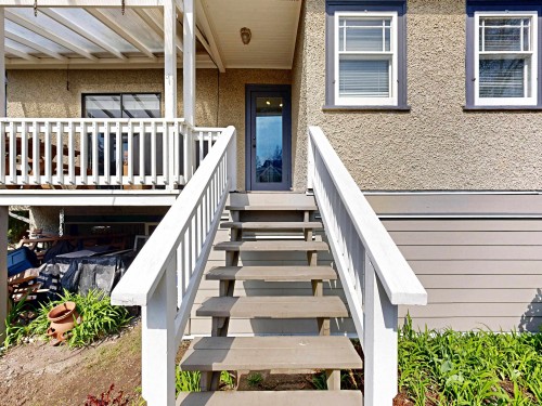 4402 12Th Avenue W, Vancouver, BC 