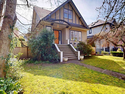 4402 12Th Avenue W, Vancouver, BC 