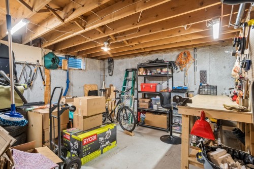 7250 Appledale Place, Vancouver, BC 