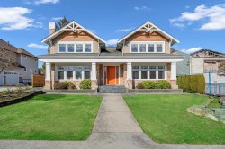 1877 Lemax Avenue  Coquitlam, BC V3J 2C5