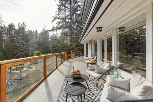3714 Southridge Place, West Vancouver, BC 