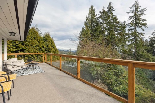 3714 Southridge Place, West Vancouver, BC 