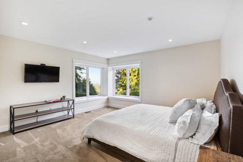 3714 Southridge Place, West Vancouver, BC 