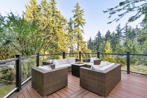3714 Southridge Place, West Vancouver, BC 
