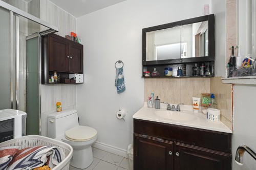 2295 48Th Avenue E, Vancouver, BC 