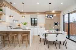 2-150 51st Avenue E Vancouver, BC V5X 1C3