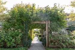 2-1233 16th Street W North Vancouver, BC V7P 1R5