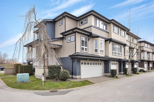 23-160 Pembina Street  New Westminster, BC V3M 0A3