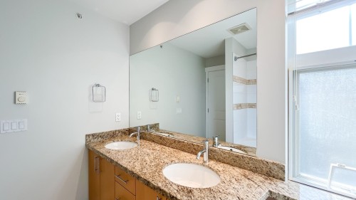 7425 Columbia Street, Vancouver, BC 