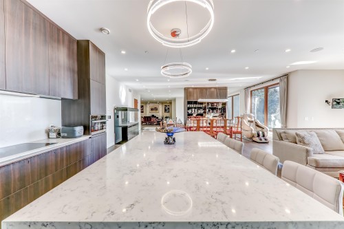 1497 Queens Avenue, West Vancouver, BC 