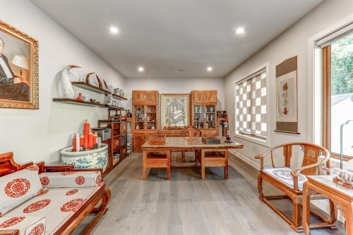 1497 Queens Avenue, West Vancouver, BC 